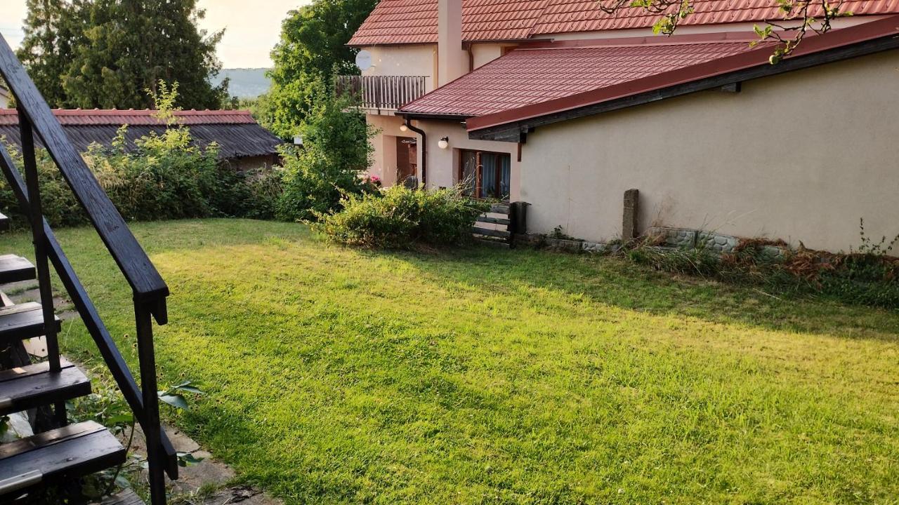 Prague Zbraslav Old Garden Apartment ภายนอก รูปภาพ