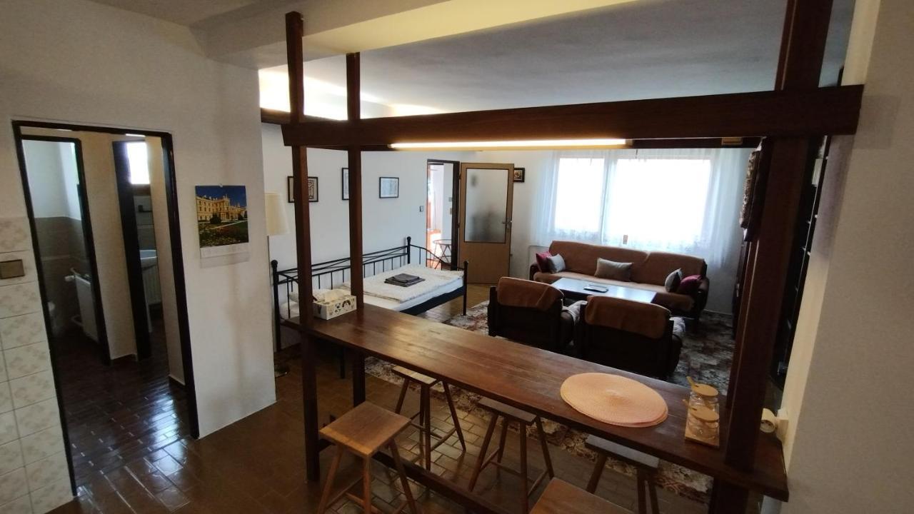 Prague Zbraslav Old Garden Apartment ภายนอก รูปภาพ
