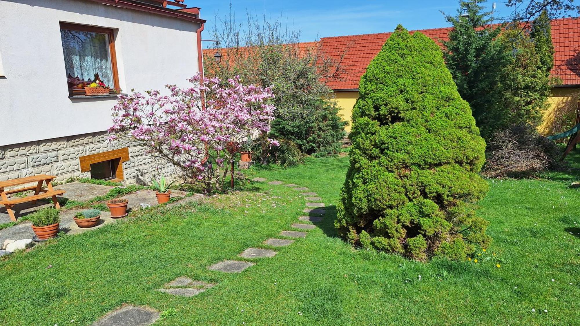 Prague Zbraslav Old Garden Apartment ภายนอก รูปภาพ